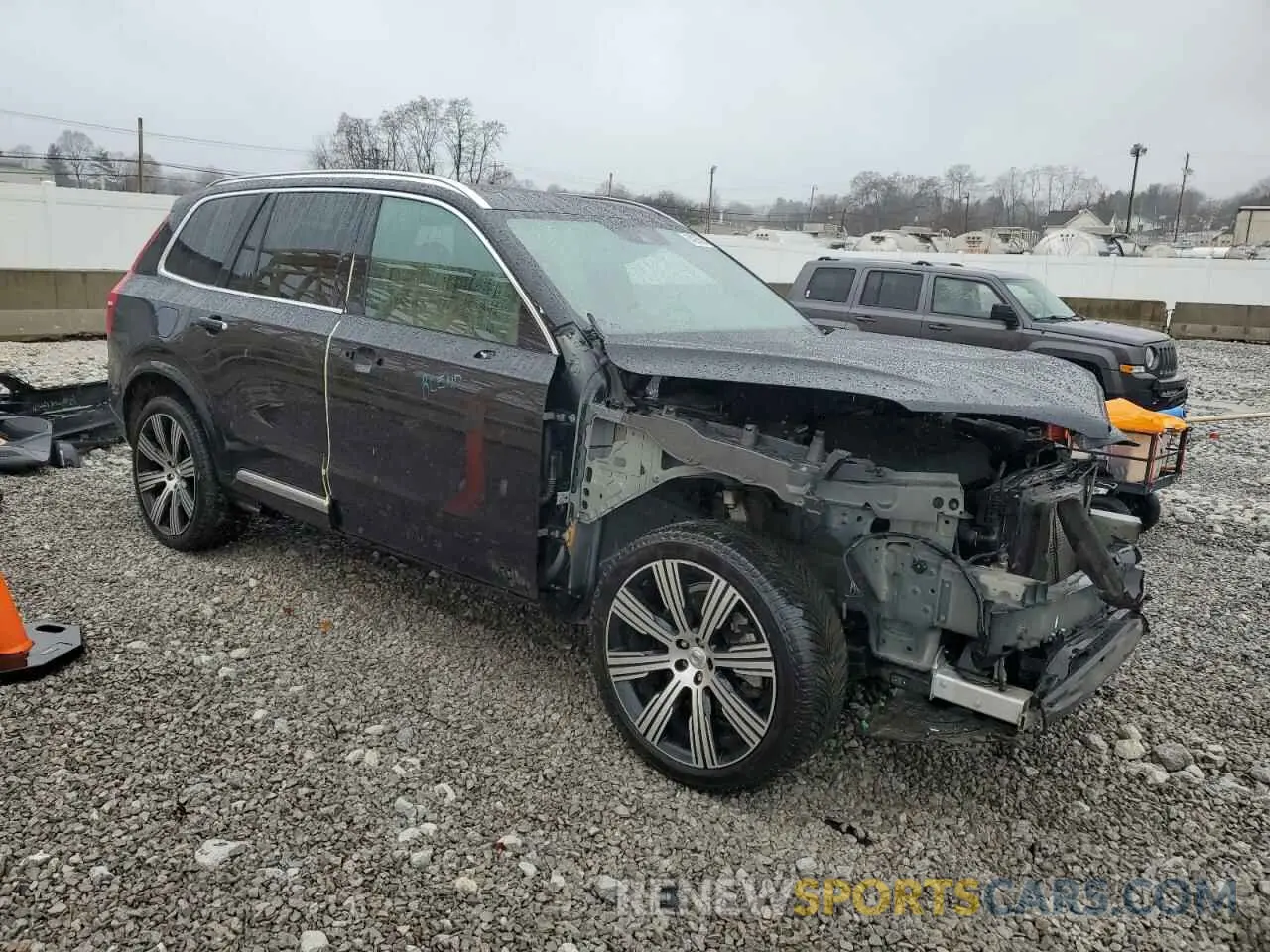 4 Photograph of a damaged car YV4A22PL6M1708129 VOLVO XC90 2021