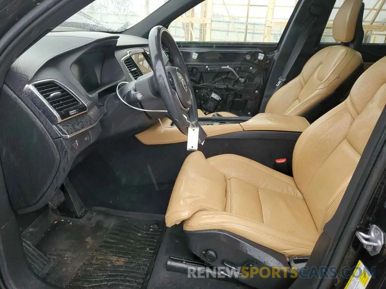7 Photograph of a damaged car YV4A22PL6M1708129 VOLVO XC90 2021