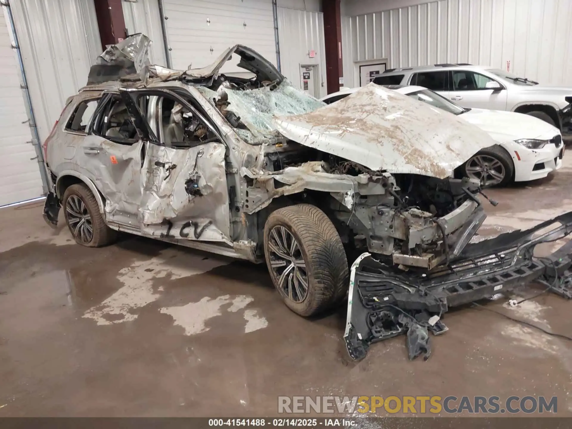 1 Photograph of a damaged car YV4A22PL7M1698291 VOLVO XC90 2021
