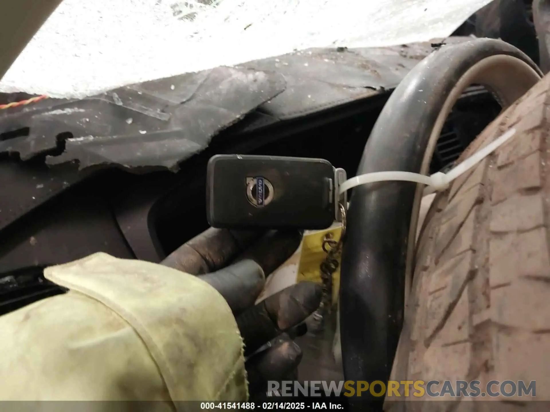 11 Photograph of a damaged car YV4A22PL7M1698291 VOLVO XC90 2021