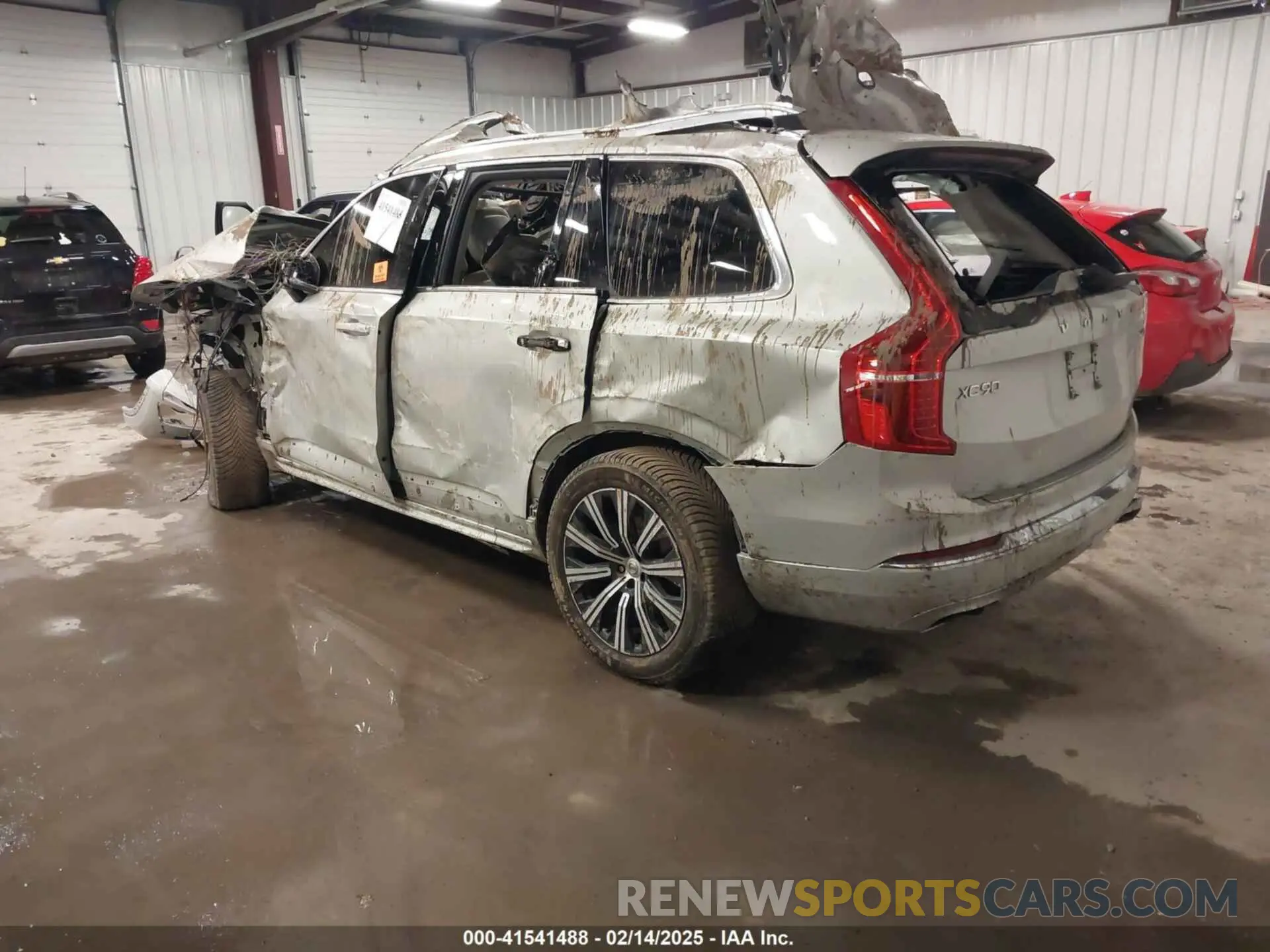 3 Photograph of a damaged car YV4A22PL7M1698291 VOLVO XC90 2021