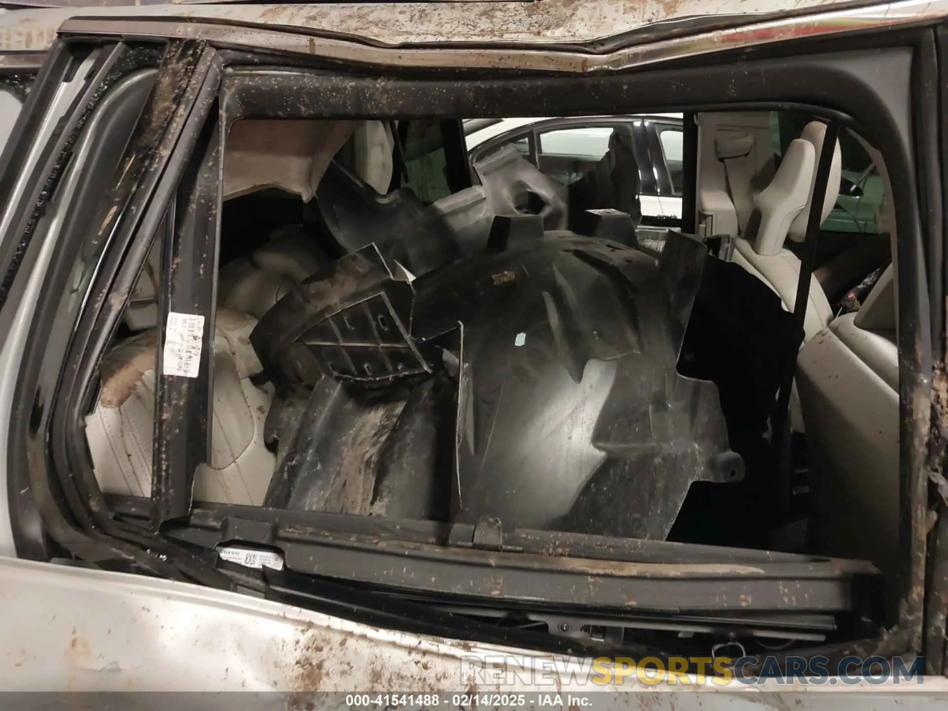 8 Photograph of a damaged car YV4A22PL7M1698291 VOLVO XC90 2021