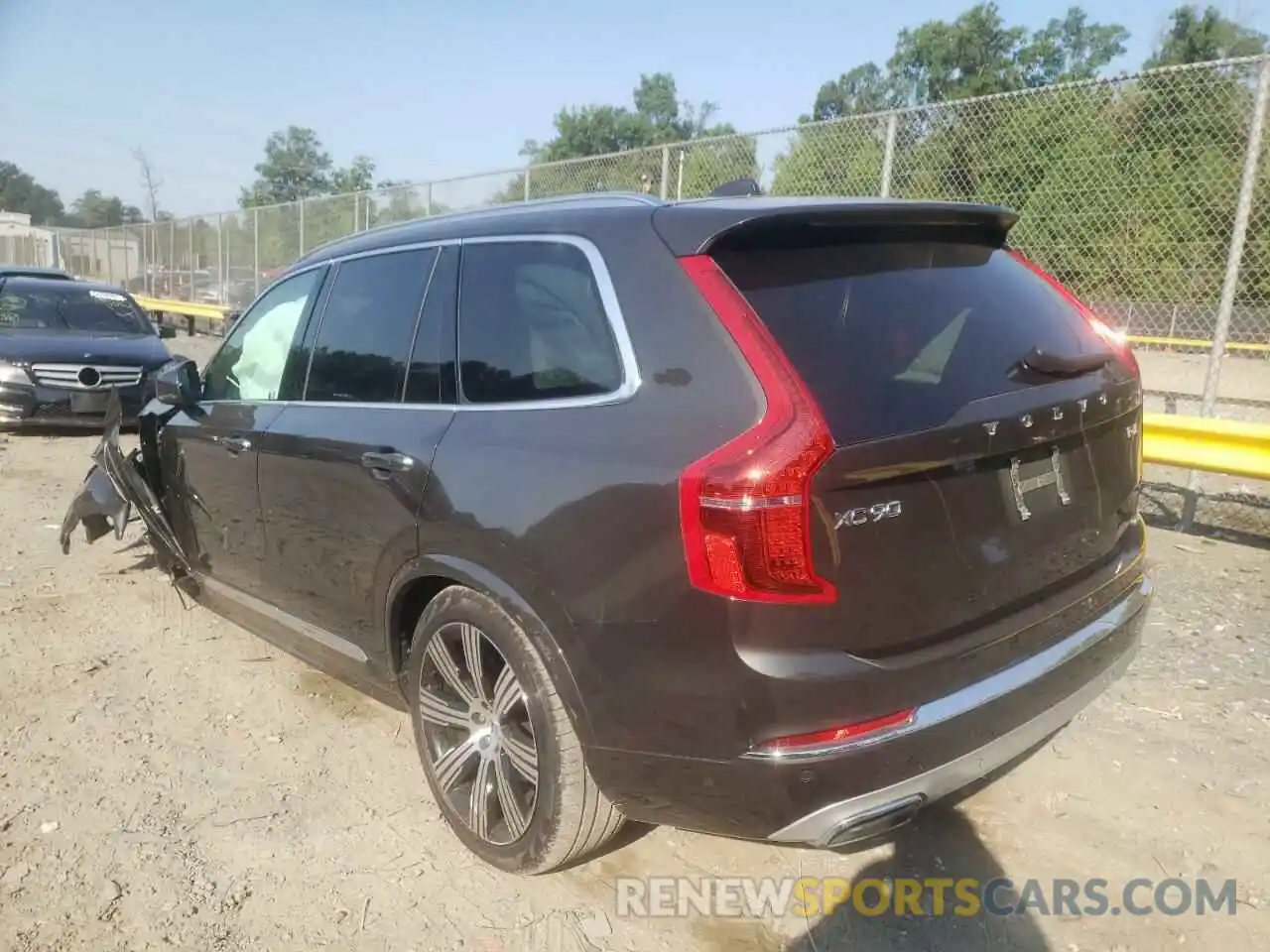 3 Photograph of a damaged car YV4A22PL9M1734790 VOLVO XC90 2021