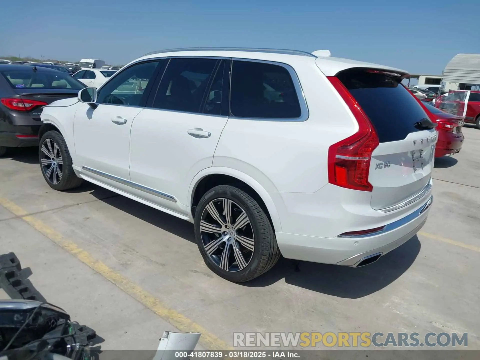 3 Photograph of a damaged car YV4A22PLXM1773176 VOLVO XC90 2021