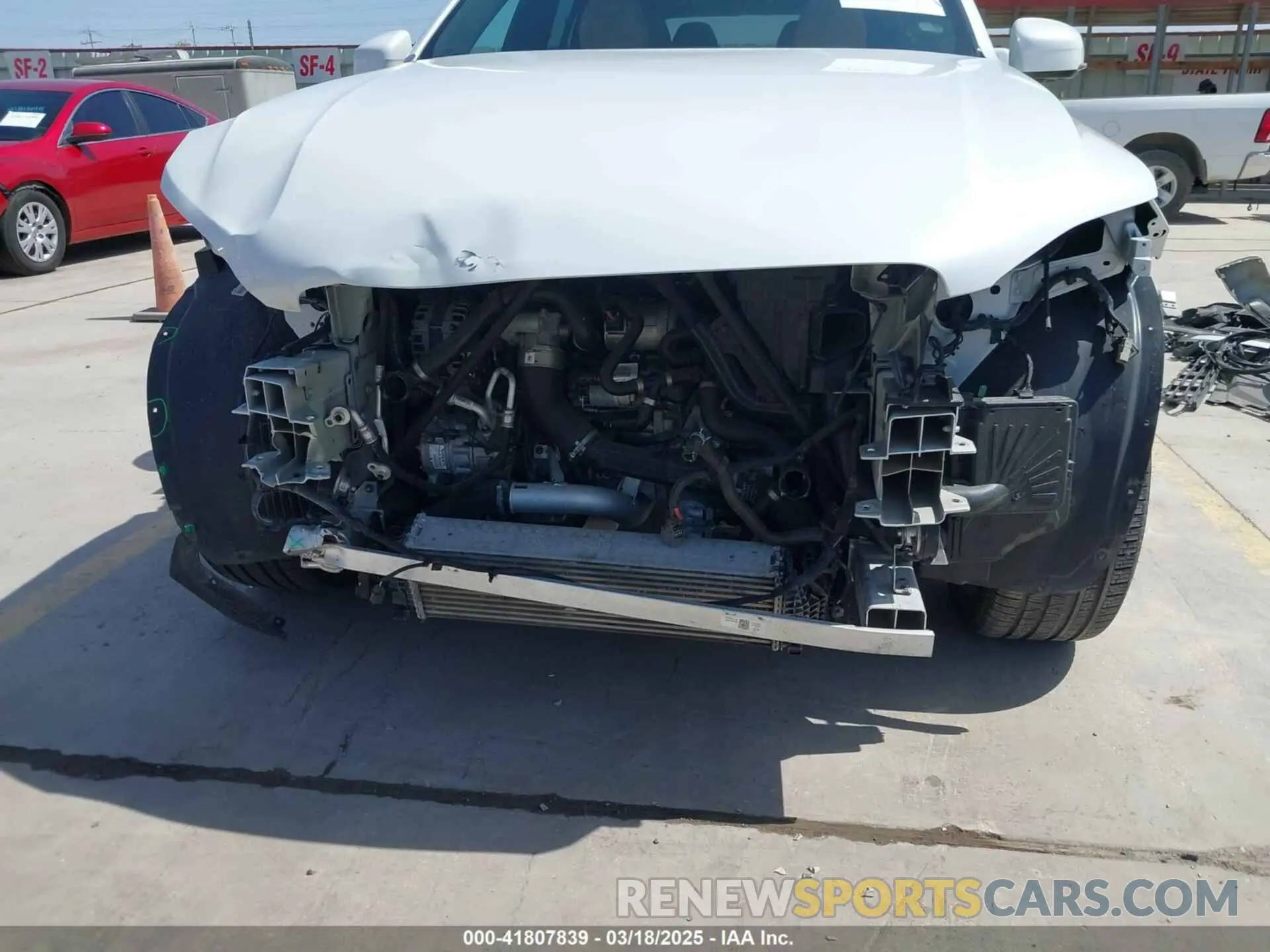 6 Photograph of a damaged car YV4A22PLXM1773176 VOLVO XC90 2021