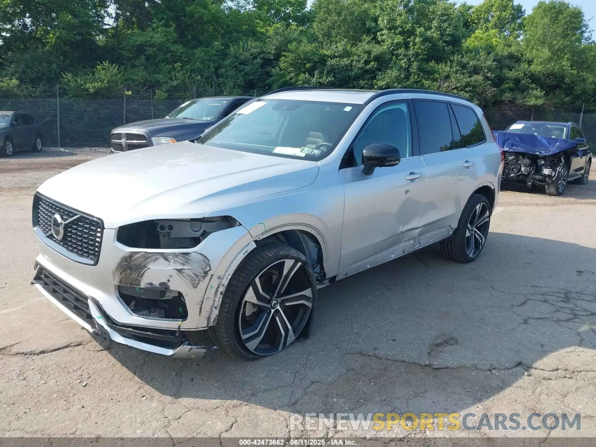 2 Photograph of a damaged car YV4A22PM0M1768805 VOLVO XC90 2021
