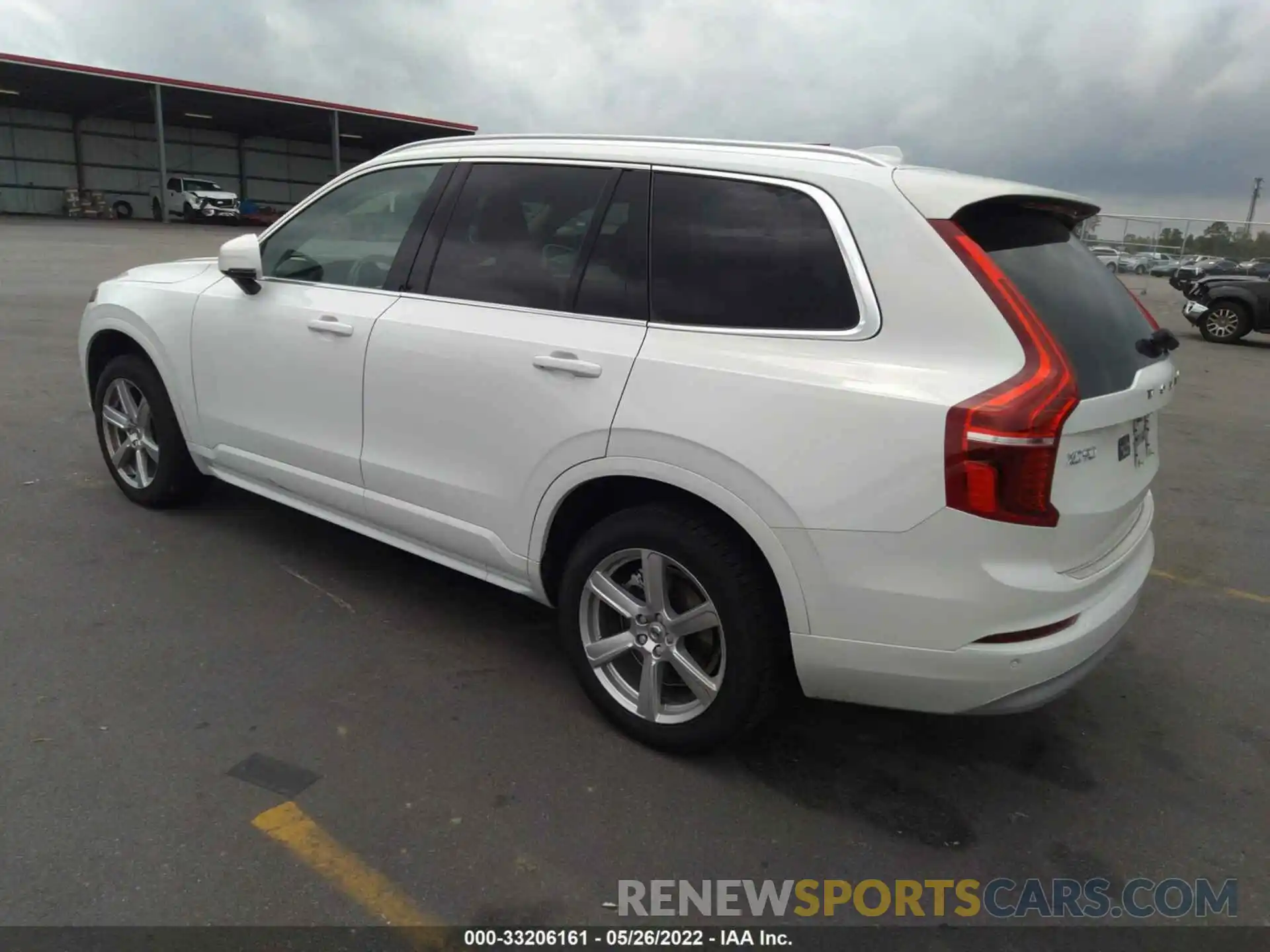 3 Photograph of a damaged car YV4102CK4N1811263 VOLVO XC90 2022