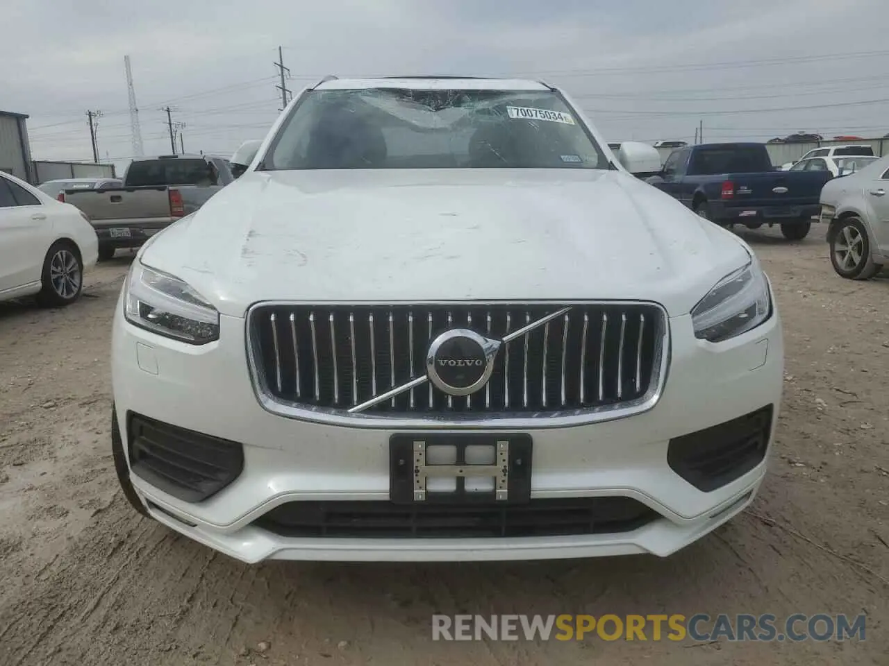 5 Photograph of a damaged car YV4102CK7N1857251 VOLVO XC90 2022