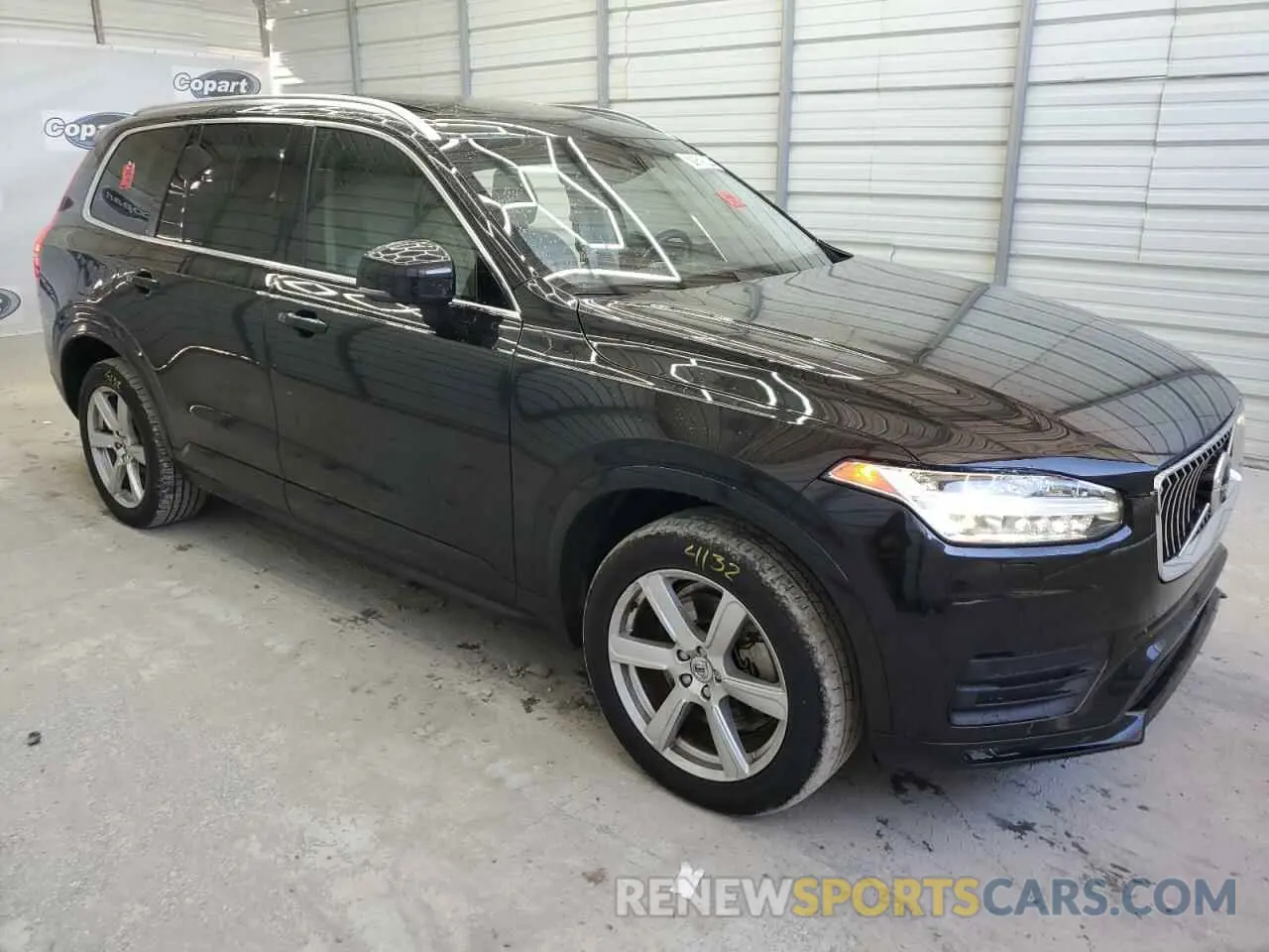 4 Photograph of a damaged car YV4102PK6N1834294 VOLVO XC90 2022