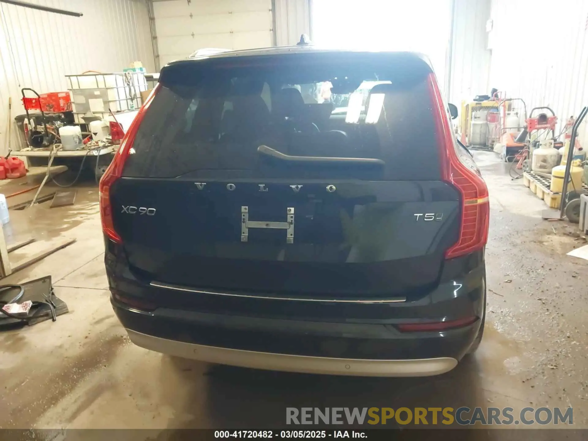16 Photograph of a damaged car YV4102PK8N1797278 VOLVO XC90 2022