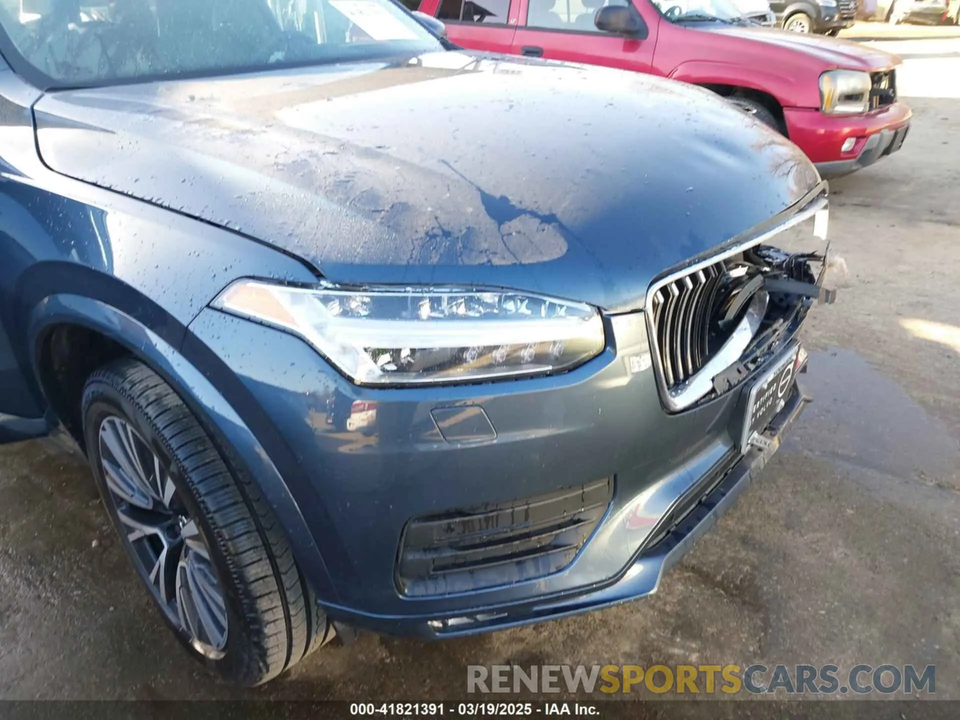 18 Photograph of a damaged car YV4102PKXN1775301 VOLVO XC90 2022