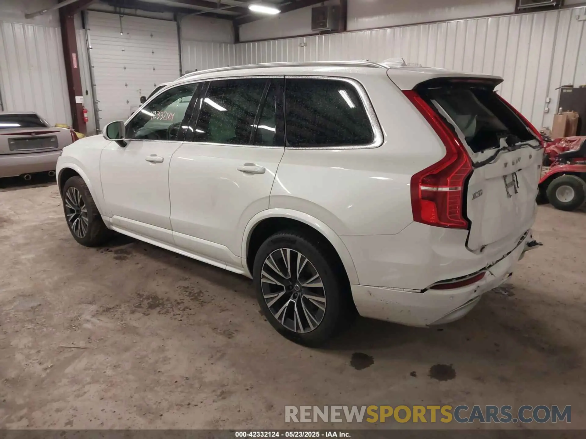 3 Photograph of a damaged car YV4A221KXN1803066 VOLVO XC90 2022
