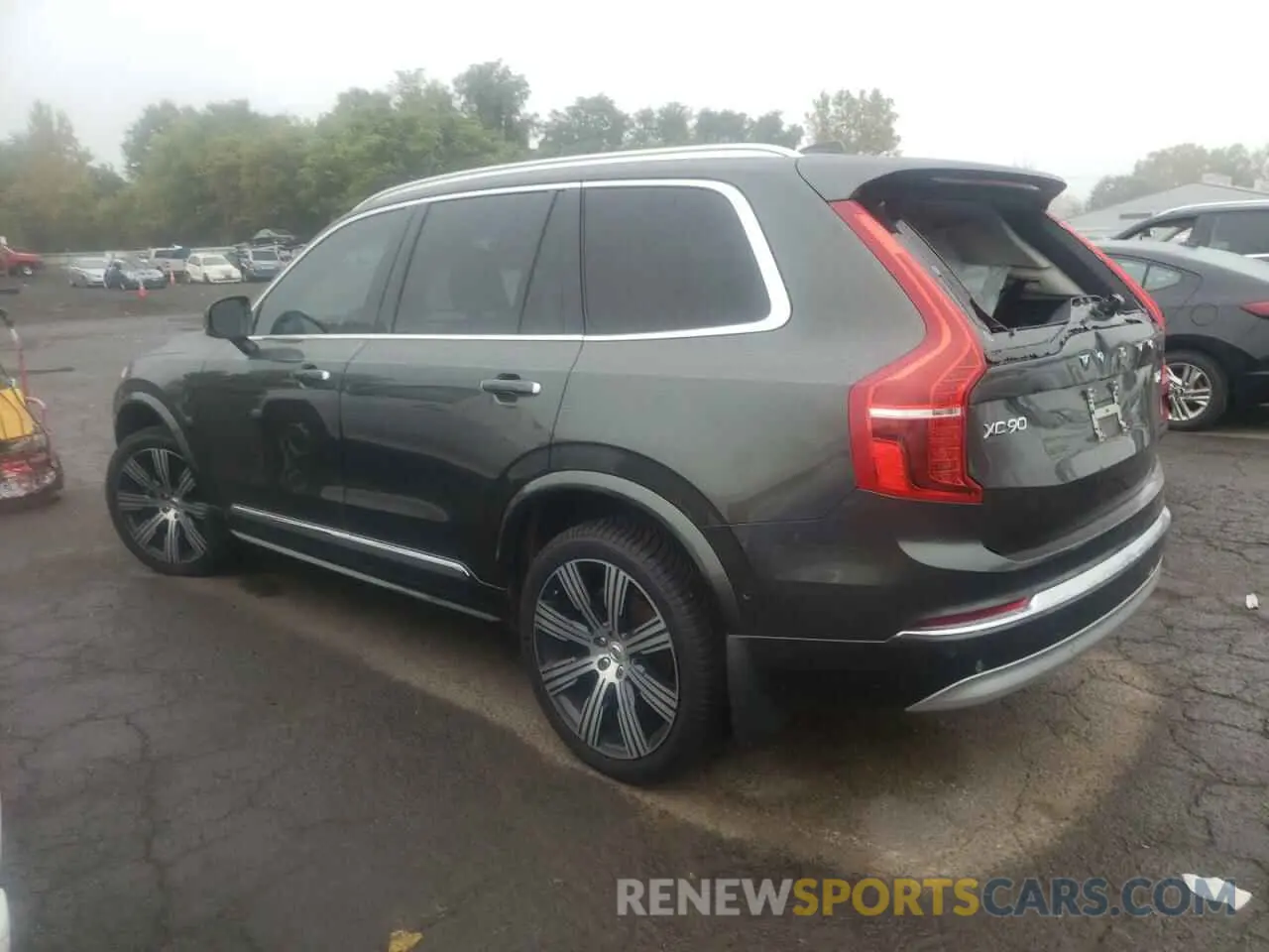 2 Photograph of a damaged car YV4A221L3N1777824 VOLVO XC90 2022