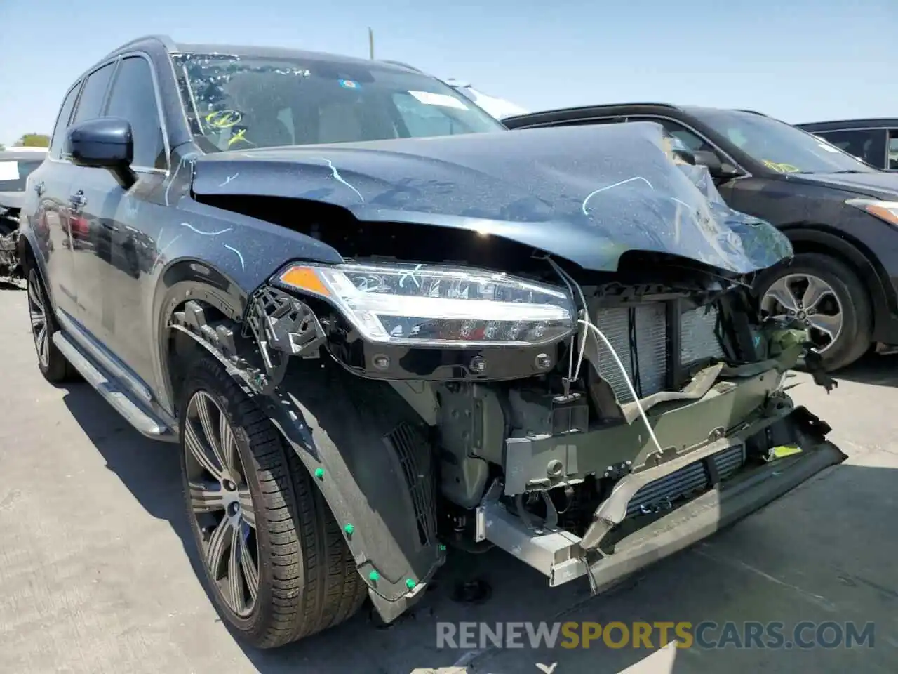 1 Photograph of a damaged car YV4A221L9N1795874 VOLVO XC90 2022