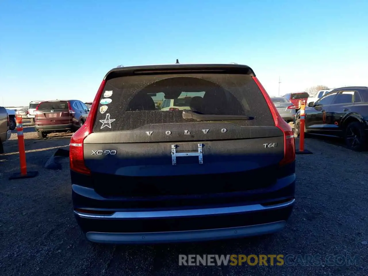 6 Photograph of a damaged car YV4A221LXN1820264 VOLVO XC90 2022