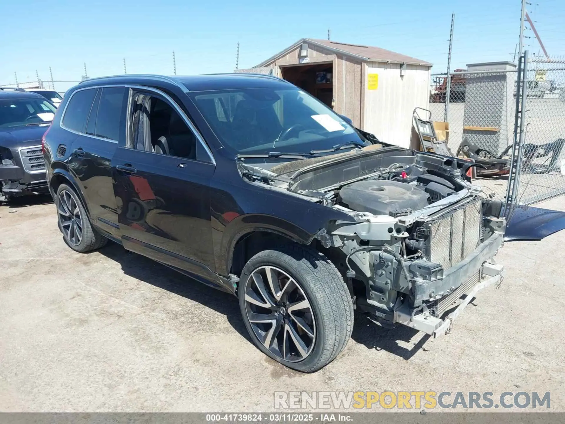 1 Photograph of a damaged car YV4A22PK5N1809624 VOLVO XC90 2022