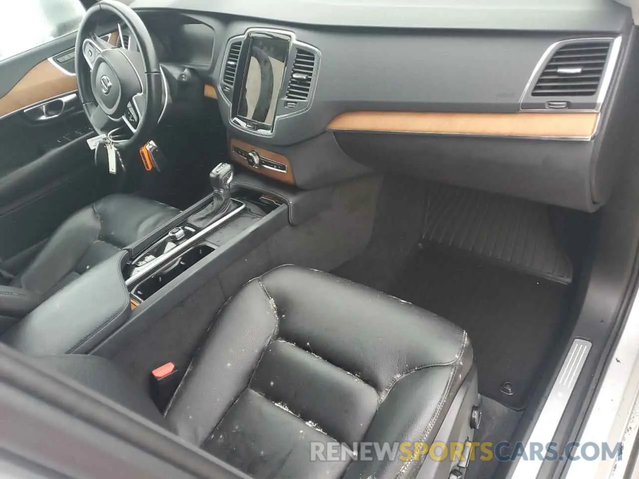 8 Photograph of a damaged car YV4A22PKXN1778158 VOLVO XC90 2022