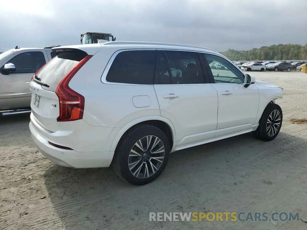 3 Photograph of a damaged car YV4A22PKXN1782789 VOLVO XC90 2022