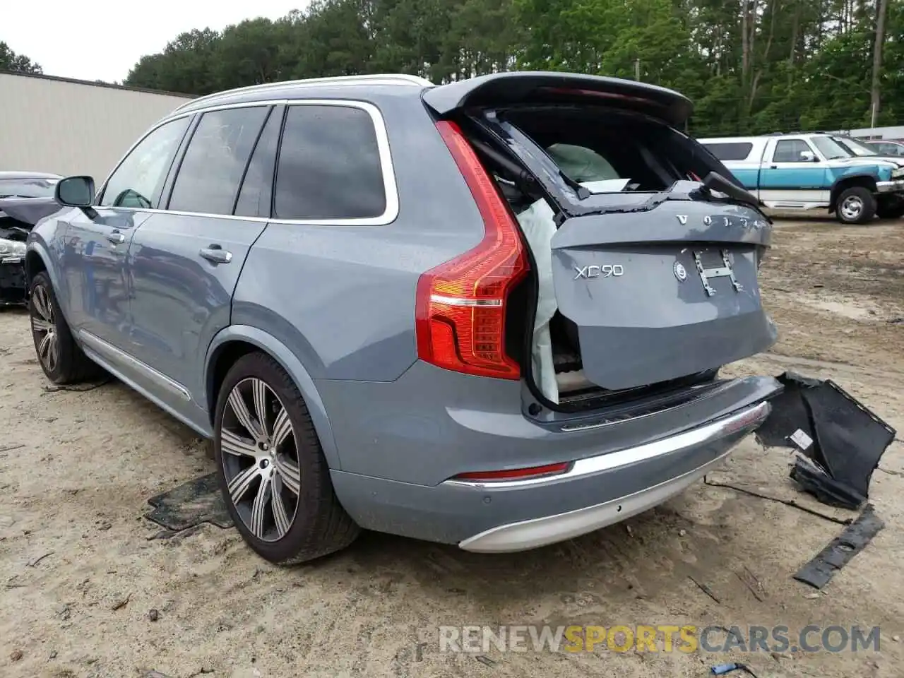 3 Photograph of a damaged car YV4A22PL3N1816869 VOLVO XC90 2022