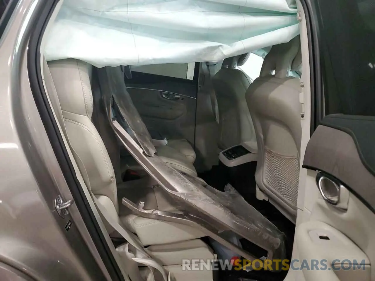 11 Photograph of a damaged car YV4A22PL5N1802407 VOLVO XC90 2022