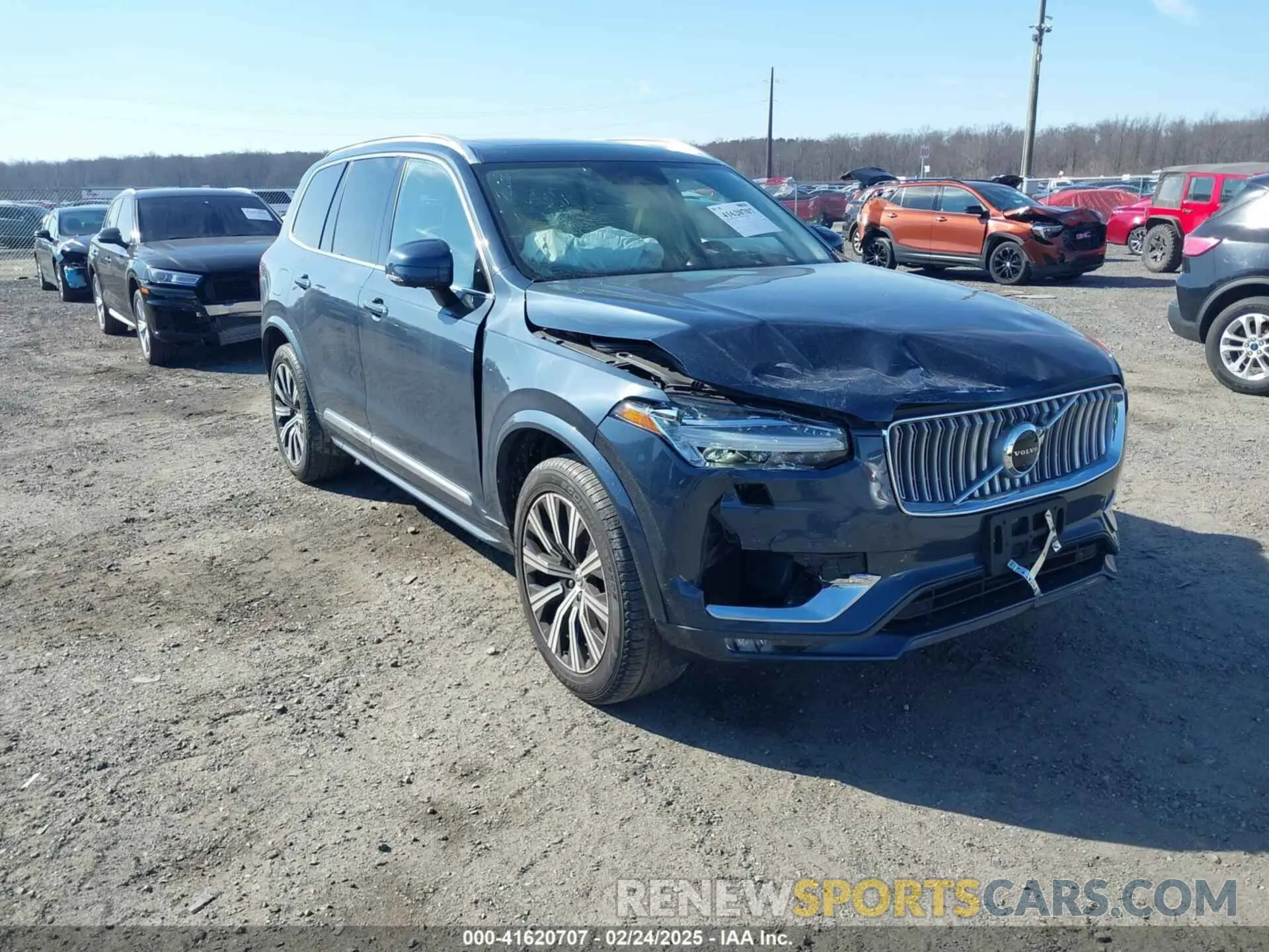 1 Photograph of a damaged car YV4A22PL6N1862616 VOLVO XC90 2022