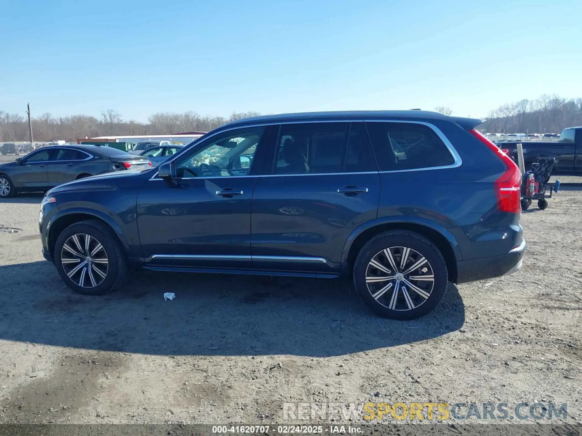14 Photograph of a damaged car YV4A22PL6N1862616 VOLVO XC90 2022