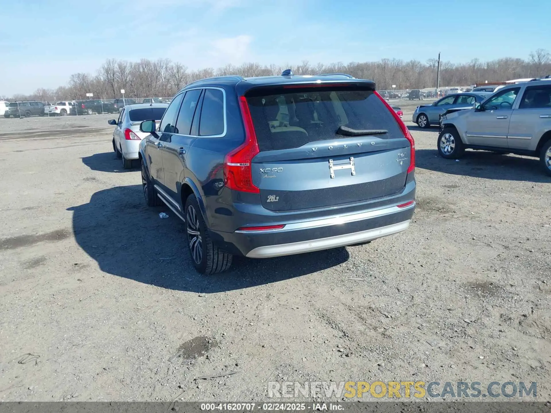 3 Photograph of a damaged car YV4A22PL6N1862616 VOLVO XC90 2022