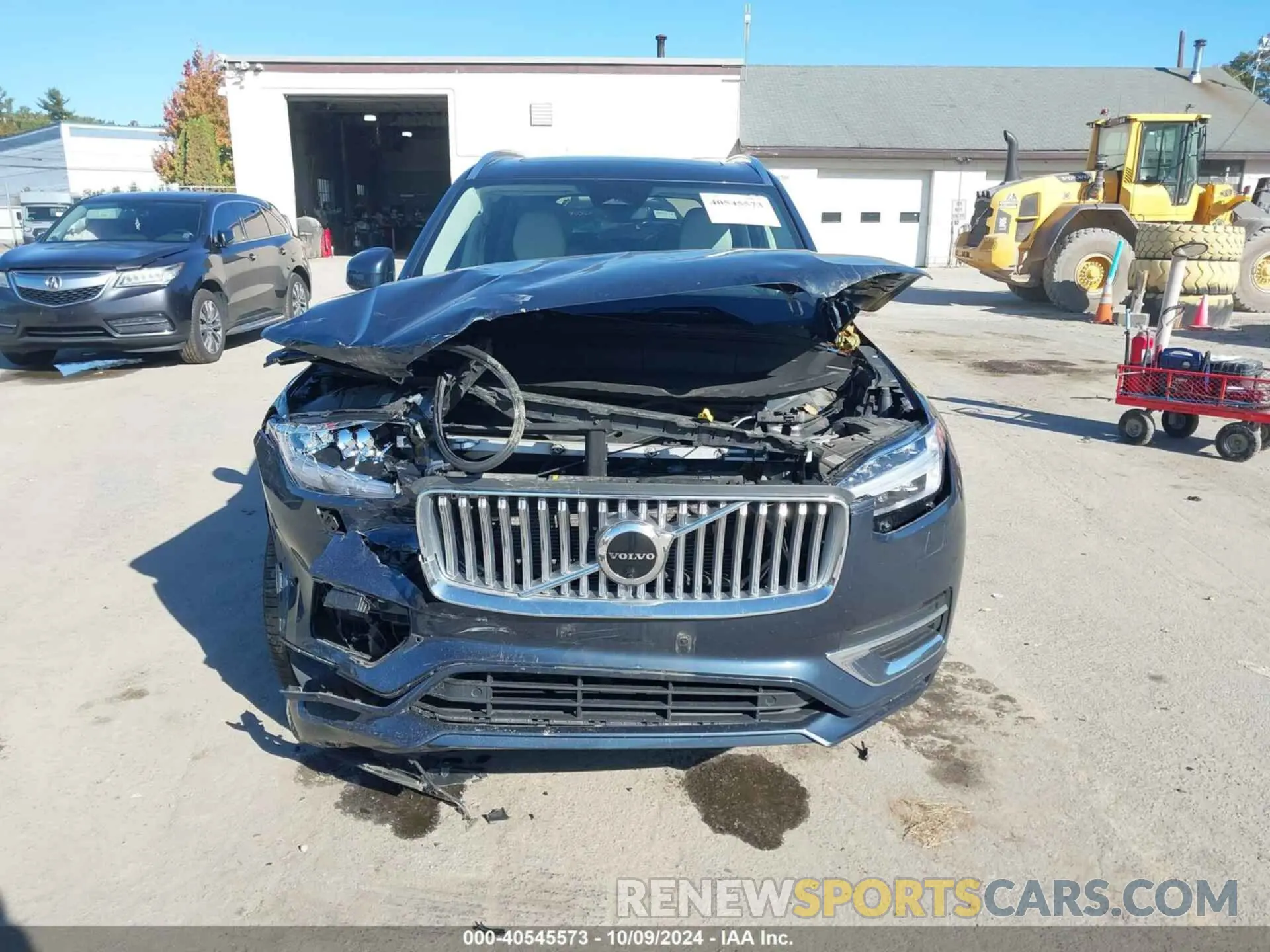 12 Photograph of a damaged car YV40621N5P1947766 VOLVO XC90 2023