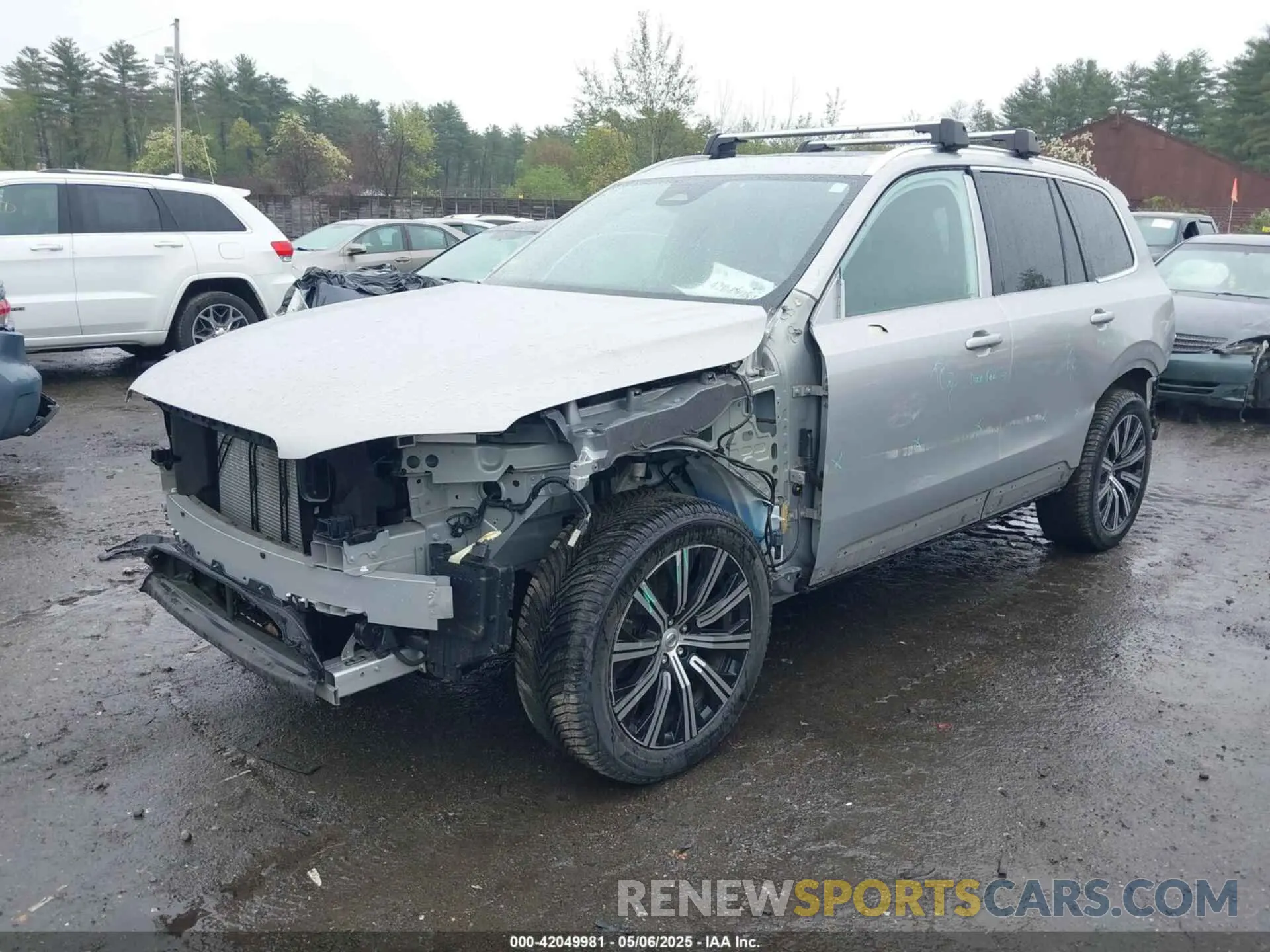 2 Photograph of a damaged car YV4062PN7P1954726 VOLVO XC90 2023