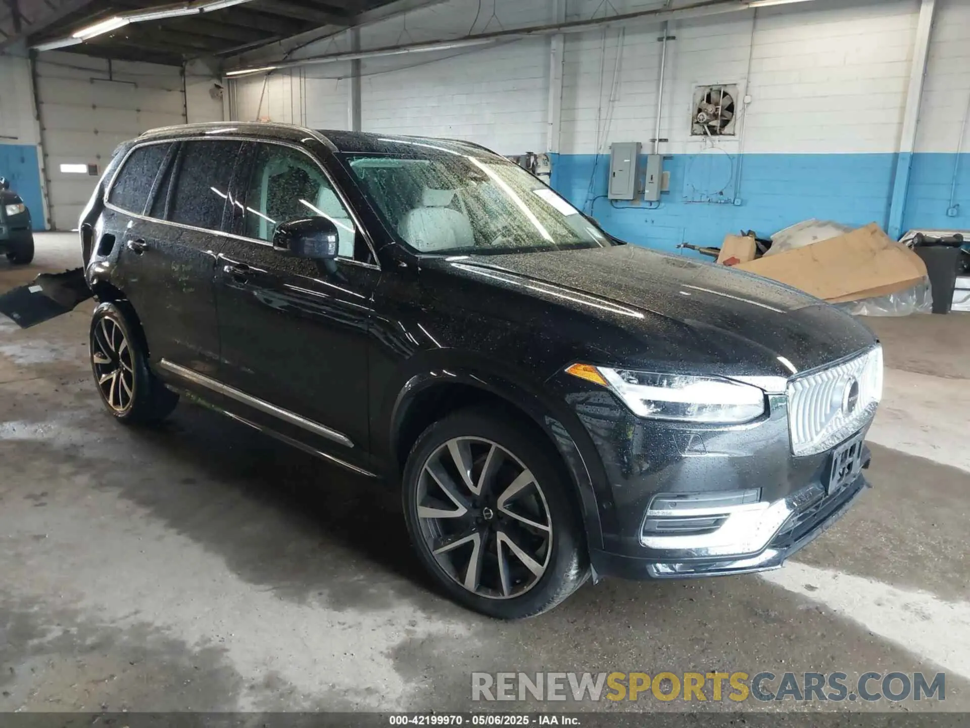 1 Photograph of a damaged car YV4L12PN0P1903242 VOLVO XC90 2023