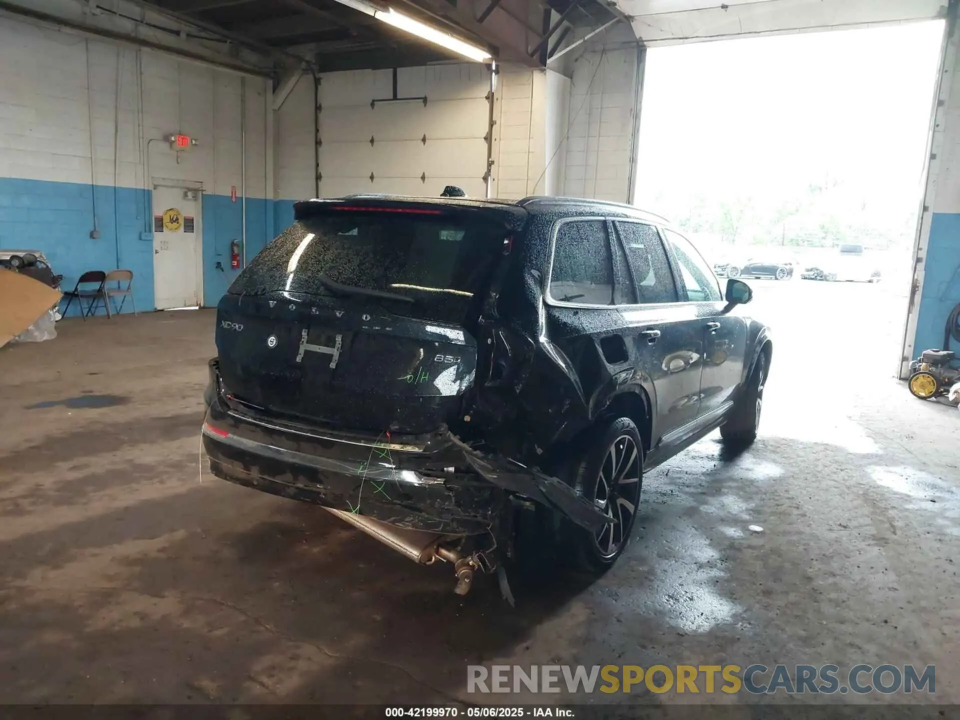6 Photograph of a damaged car YV4L12PN0P1903242 VOLVO XC90 2023