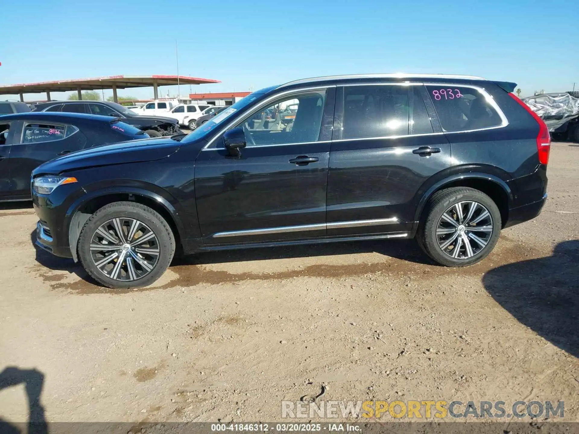14 Photograph of a damaged car YV4L12PN7P1972817 VOLVO XC90 2023