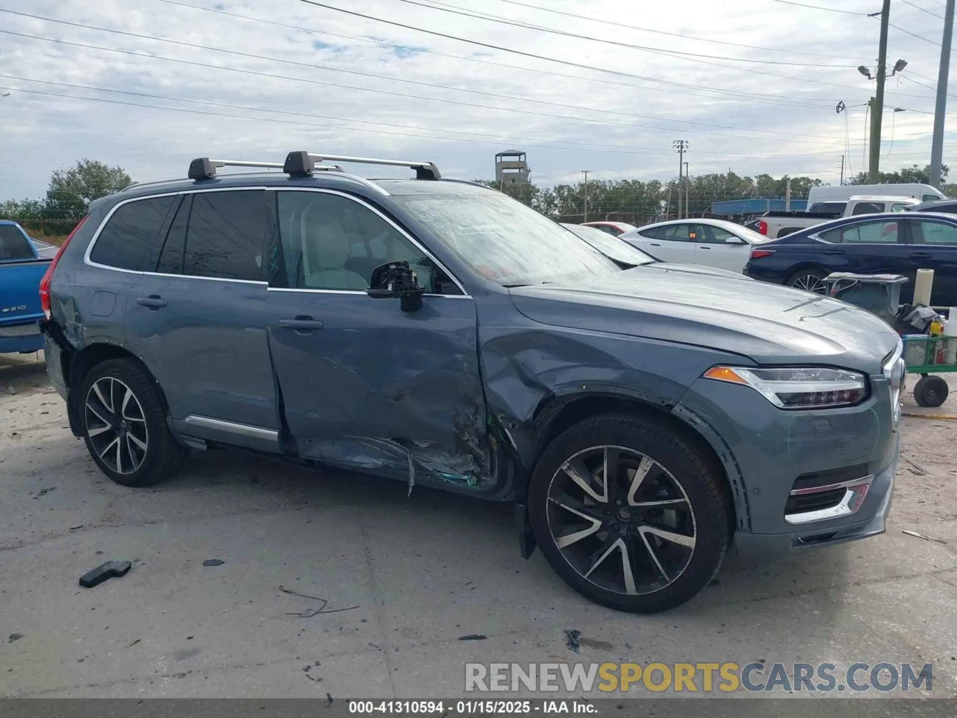 13 Photograph of a damaged car YV4L12PNXP1983388 VOLVO XC90 2023
