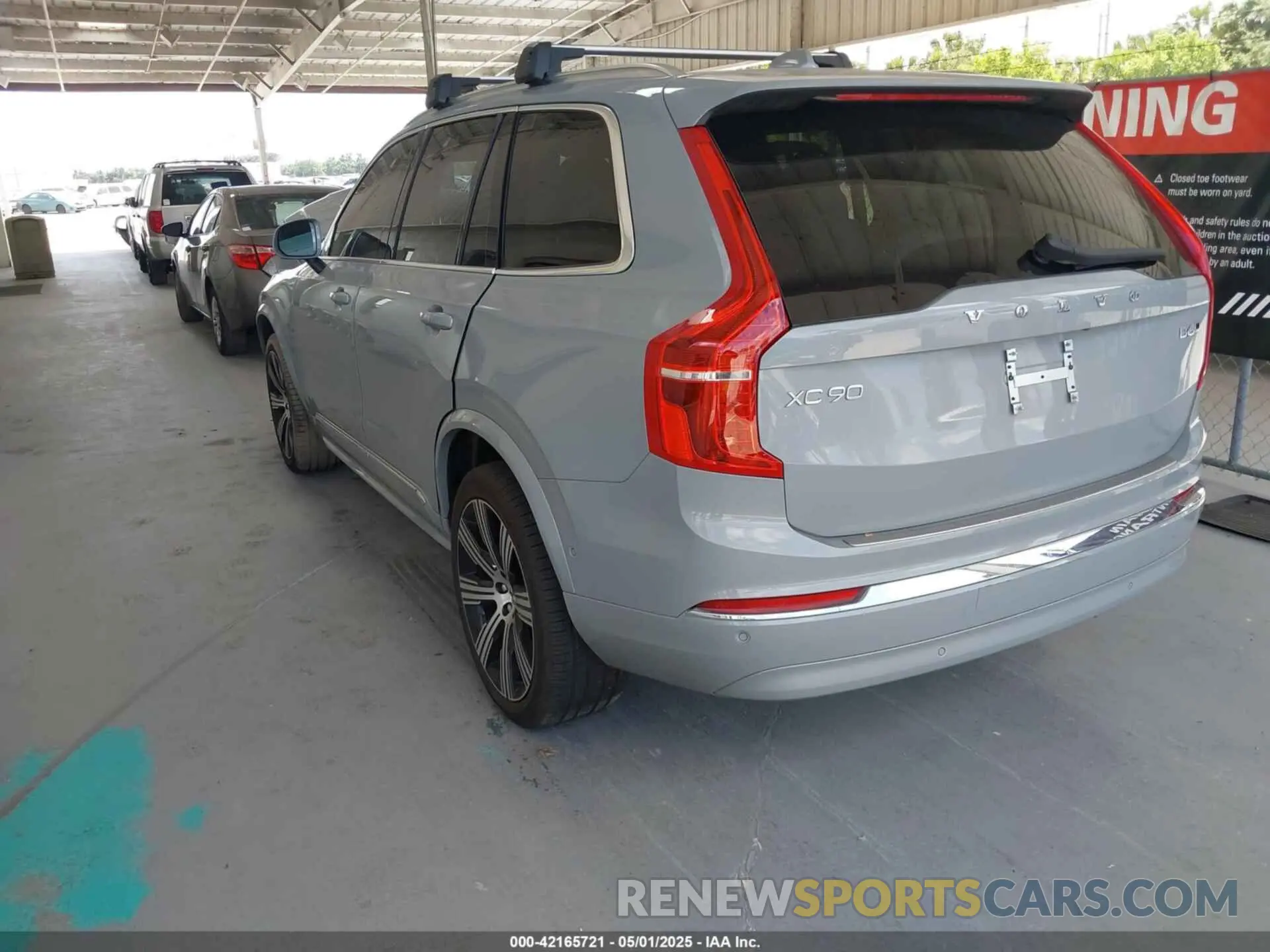3 Photograph of a damaged car YV4062JEXR1201106 VOLVO XC90 2024