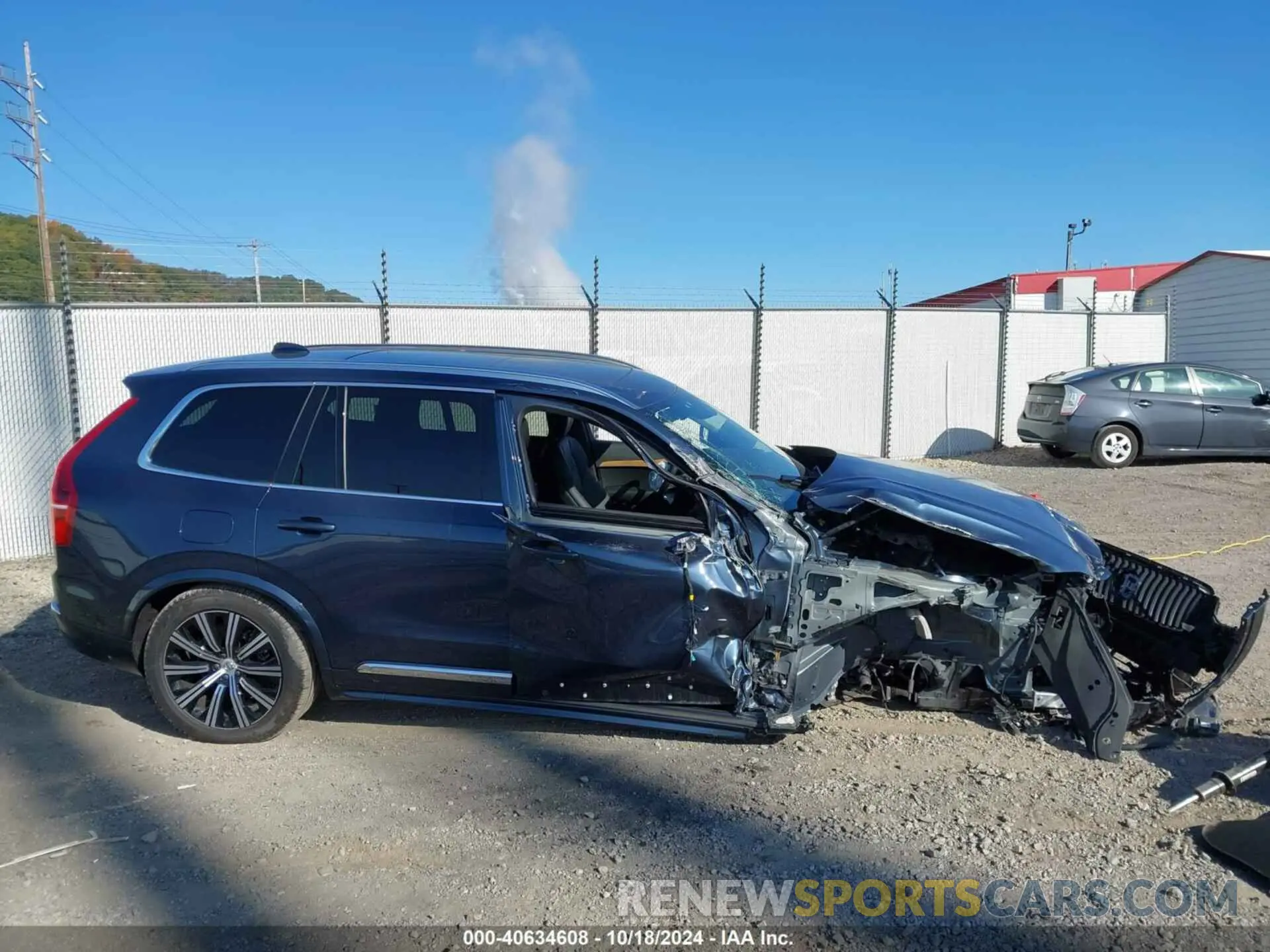 13 Photograph of a damaged car YV4062PE2R1181831 VOLVO XC90 2024