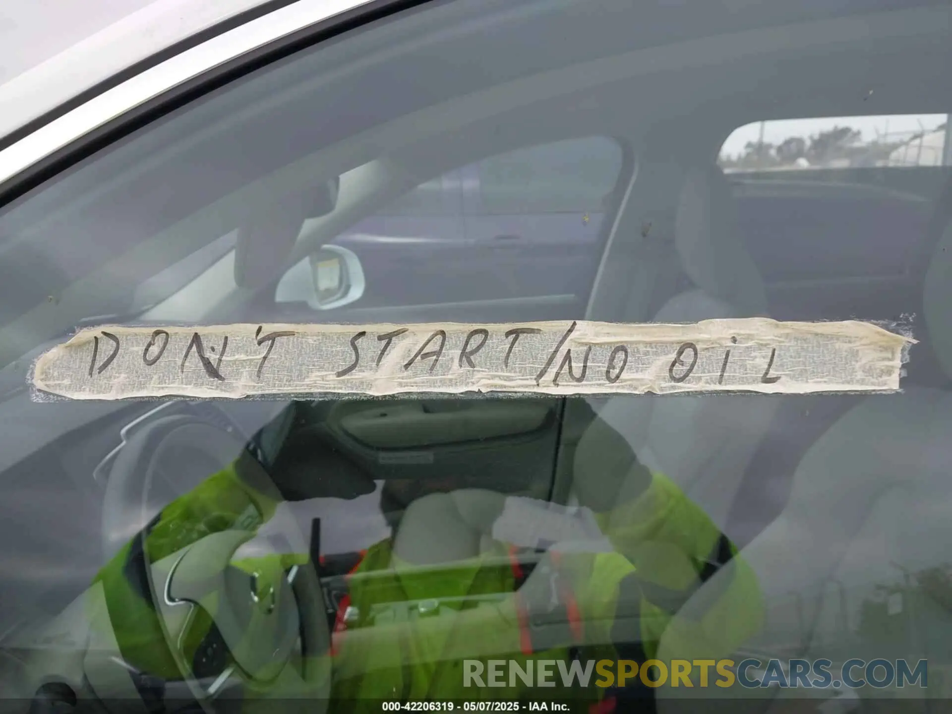 17 Photograph of a damaged car YV4062PE4R1146319 VOLVO XC90 2024
