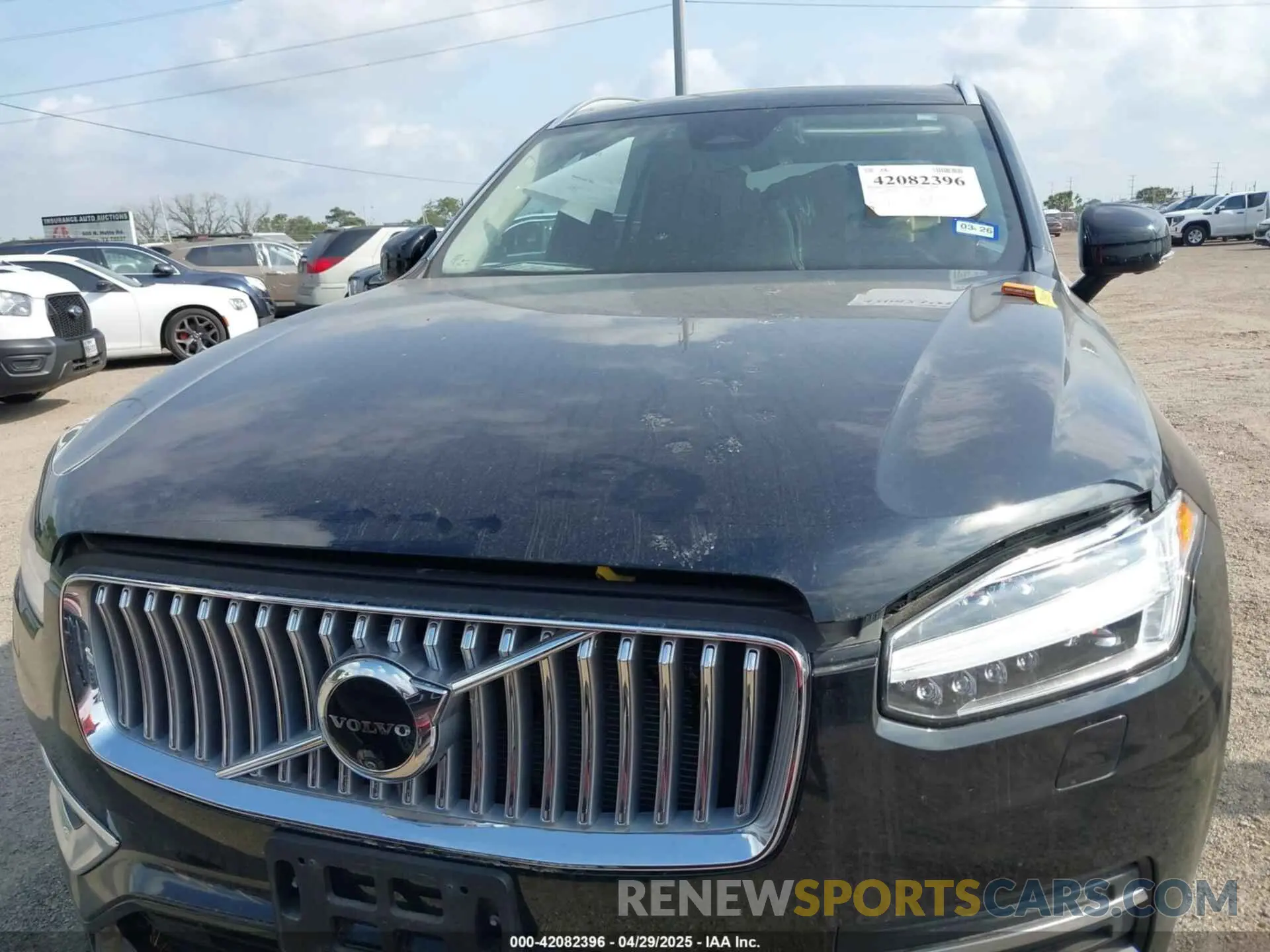 6 Photograph of a damaged car YV4062PE4R1221441 VOLVO XC90 2024