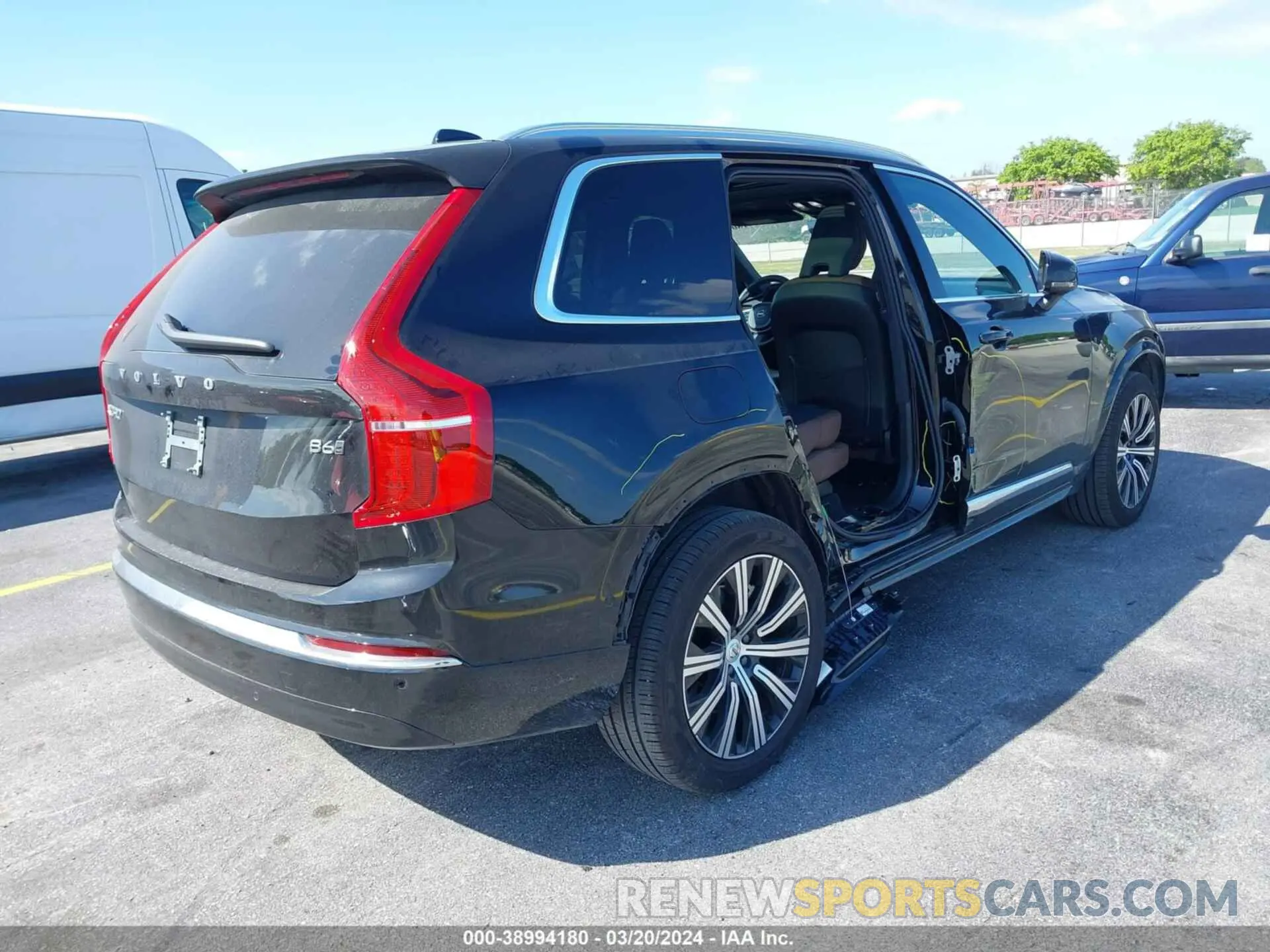4 Photograph of a damaged car YV4062PE6R1171805 VOLVO XC90 2024