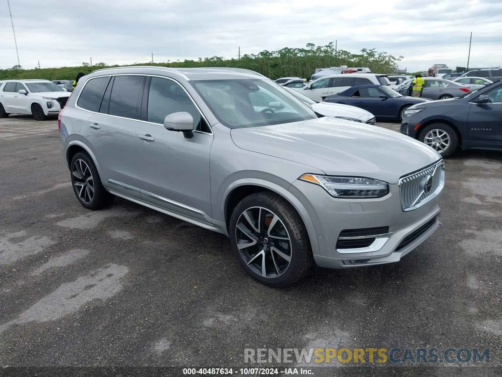 1 Photograph of a damaged car YV4L12PE1R1202423 VOLVO XC90 2024