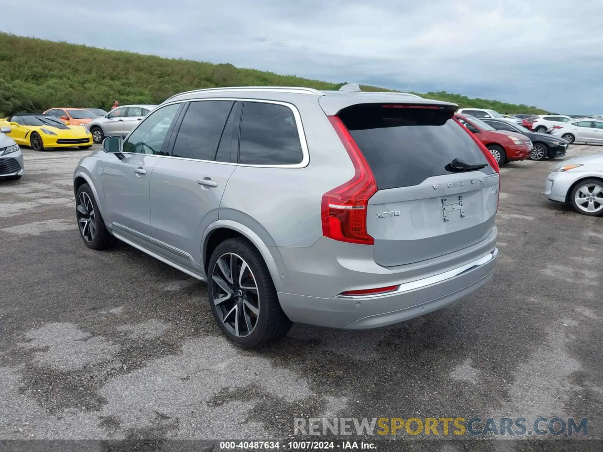 3 Photograph of a damaged car YV4L12PE1R1202423 VOLVO XC90 2024