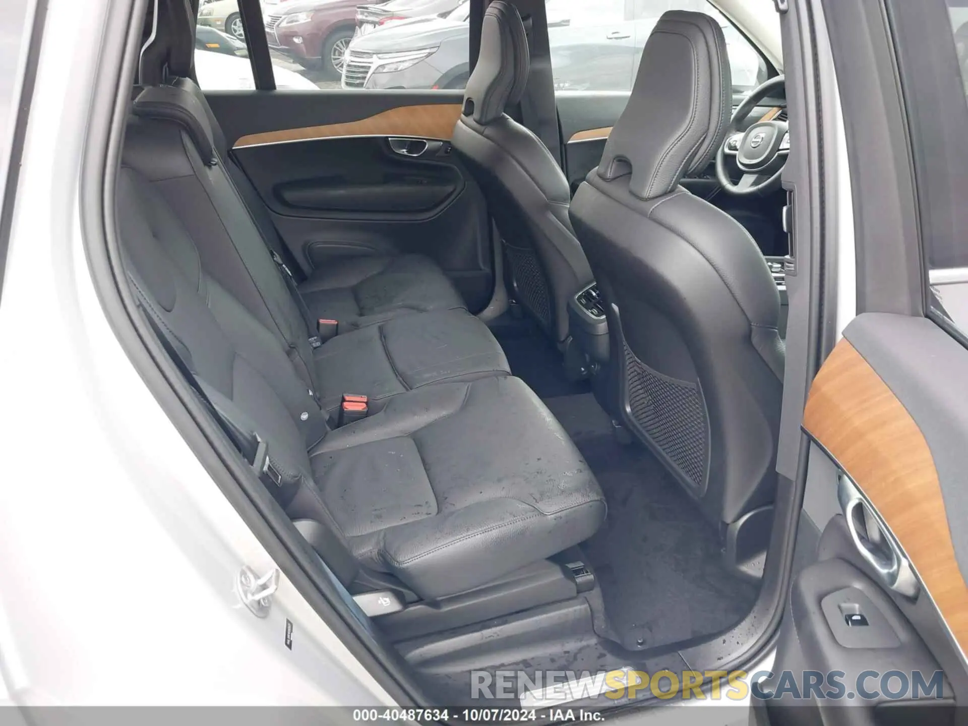 8 Photograph of a damaged car YV4L12PE1R1202423 VOLVO XC90 2024