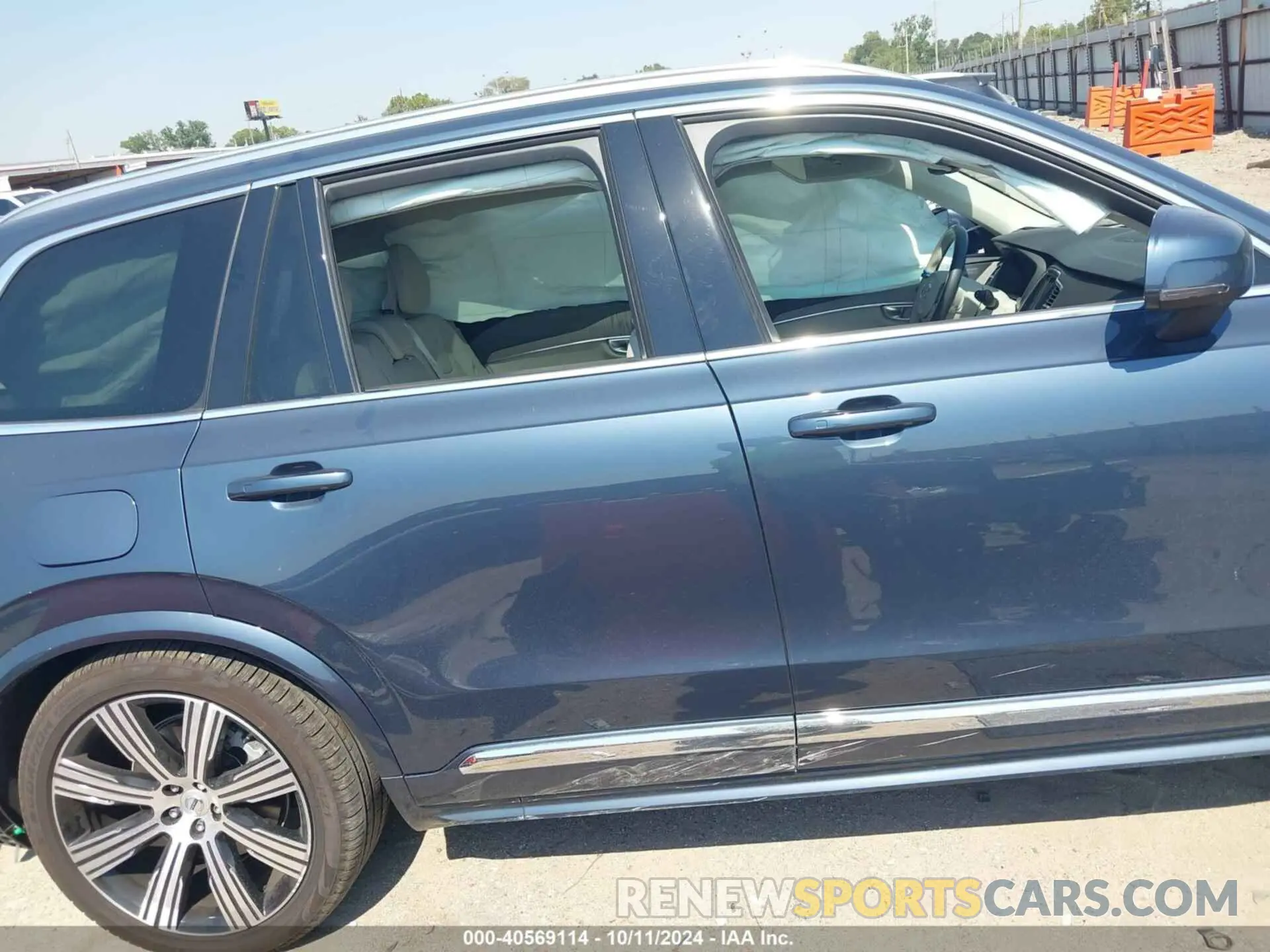14 Photograph of a damaged car YV4L12PE7R1150571 VOLVO XC90 2024