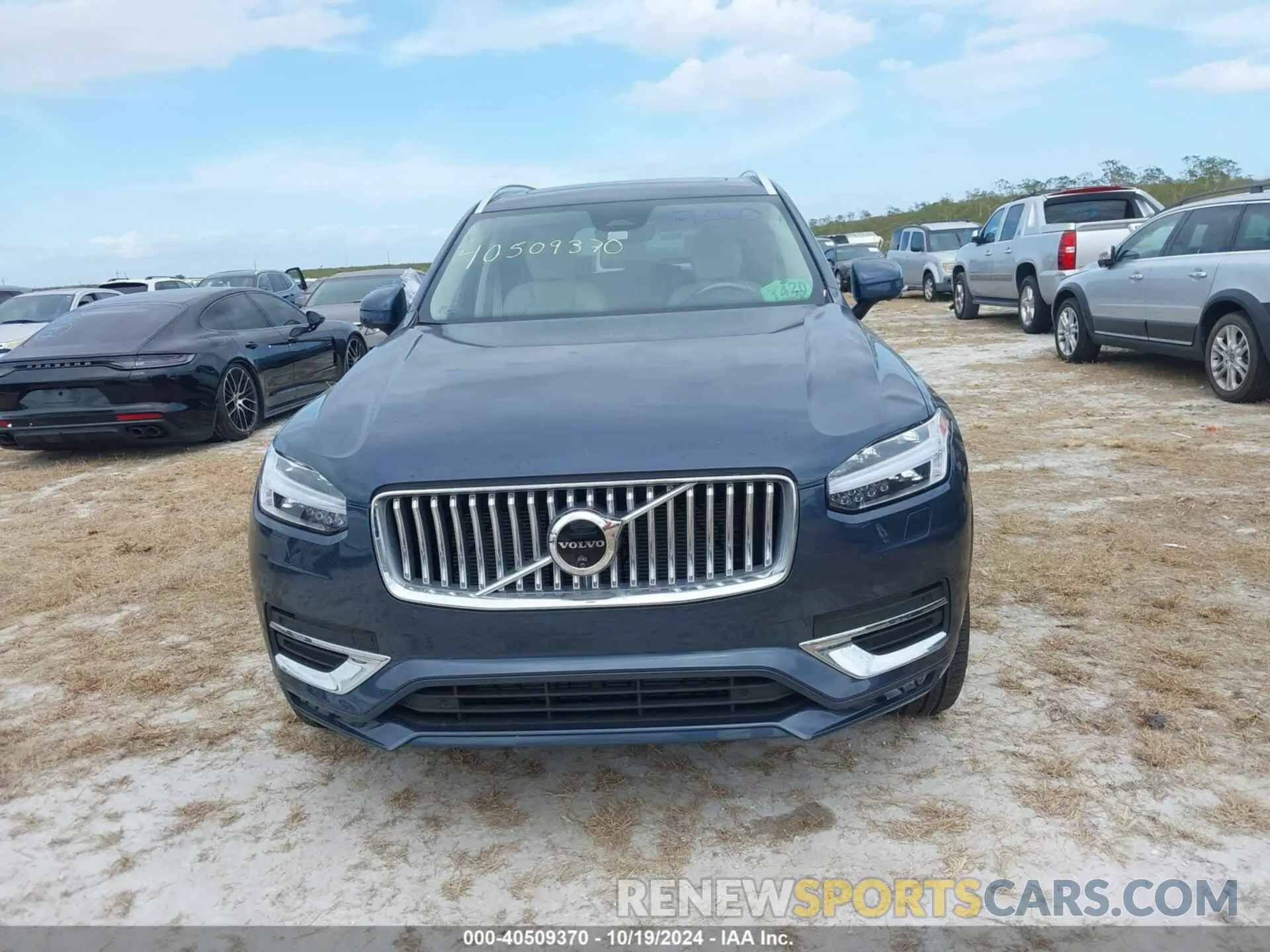 12 Photograph of a damaged car YV4L12PE8R1164723 VOLVO XC90 2024