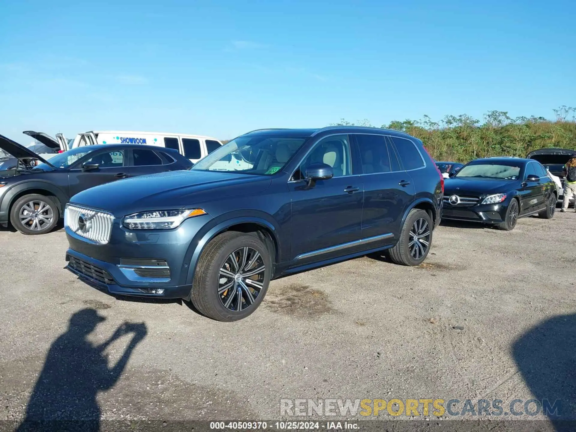 2 Photograph of a damaged car YV4L12PE8R1164723 VOLVO XC90 2024