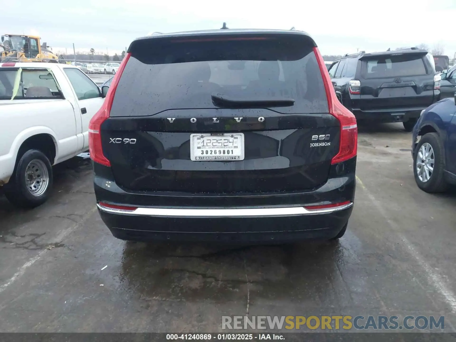 16 Photograph of a damaged car YV4L12PE9R1168540 VOLVO XC90 2024