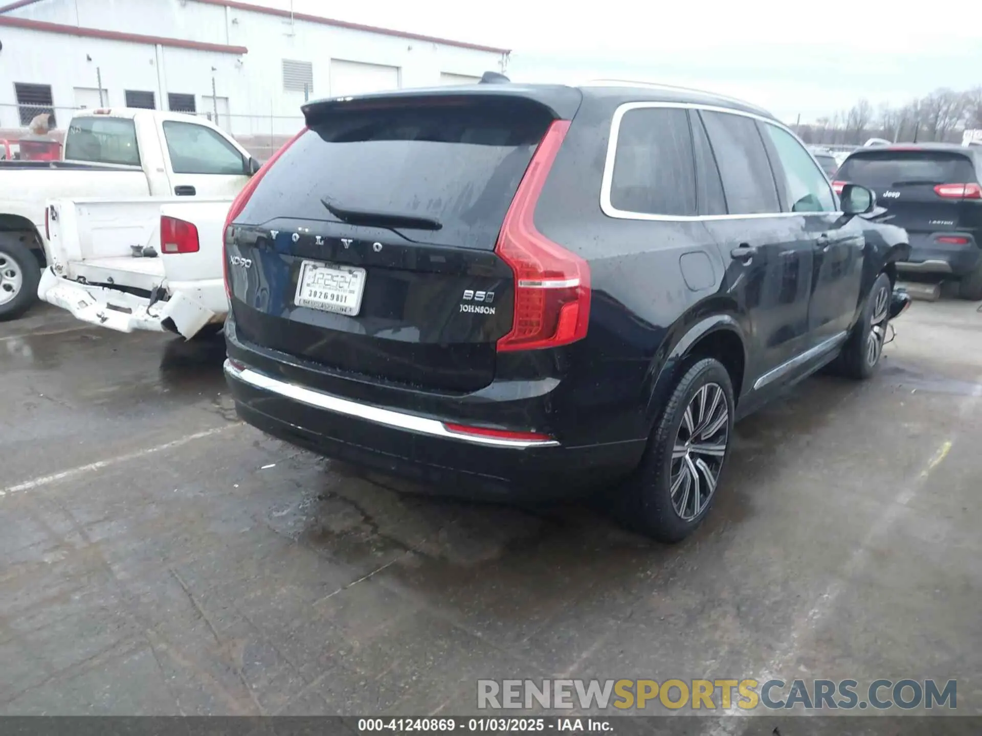 4 Photograph of a damaged car YV4L12PE9R1168540 VOLVO XC90 2024