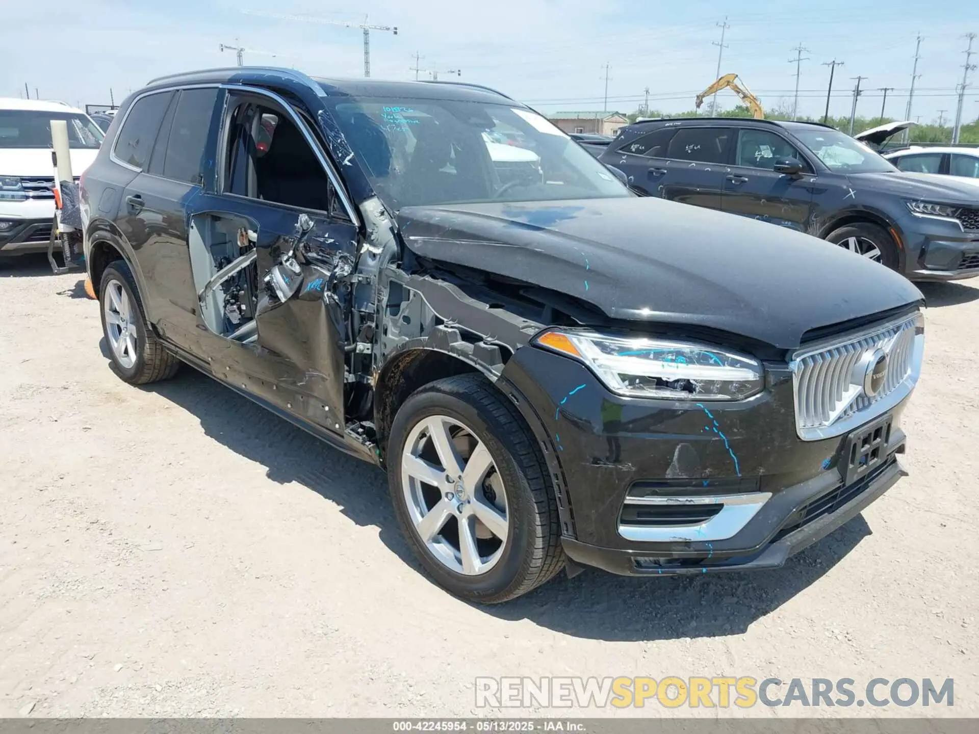 1 Photograph of a damaged car YV4L12PK0R1165211 VOLVO XC90 2024