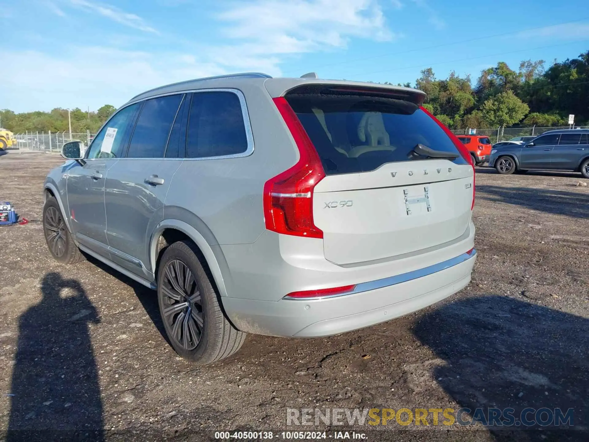 3 Photograph of a damaged car YV4L12PK1R1190067 VOLVO XC90 2024