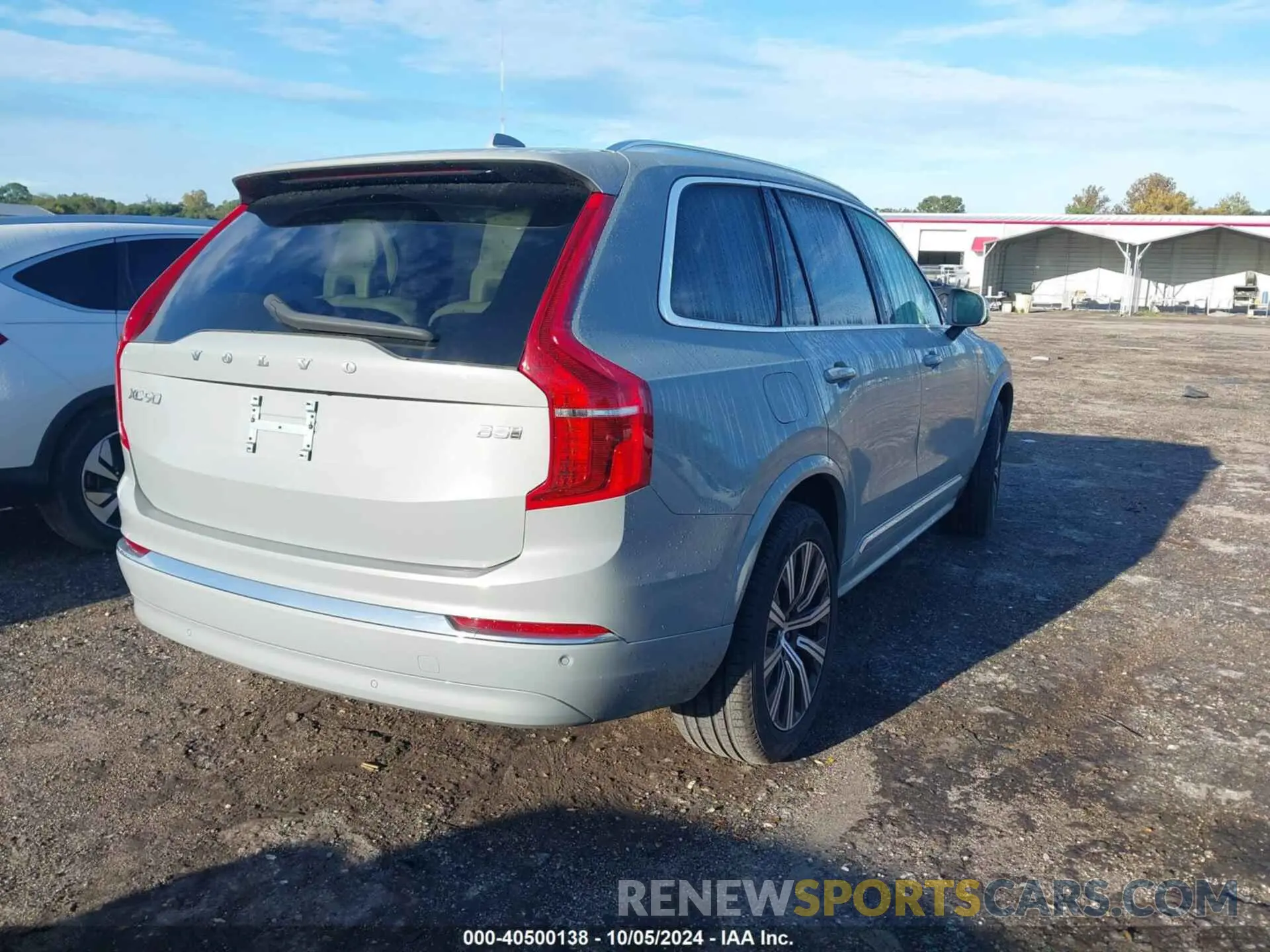 4 Photograph of a damaged car YV4L12PK1R1190067 VOLVO XC90 2024