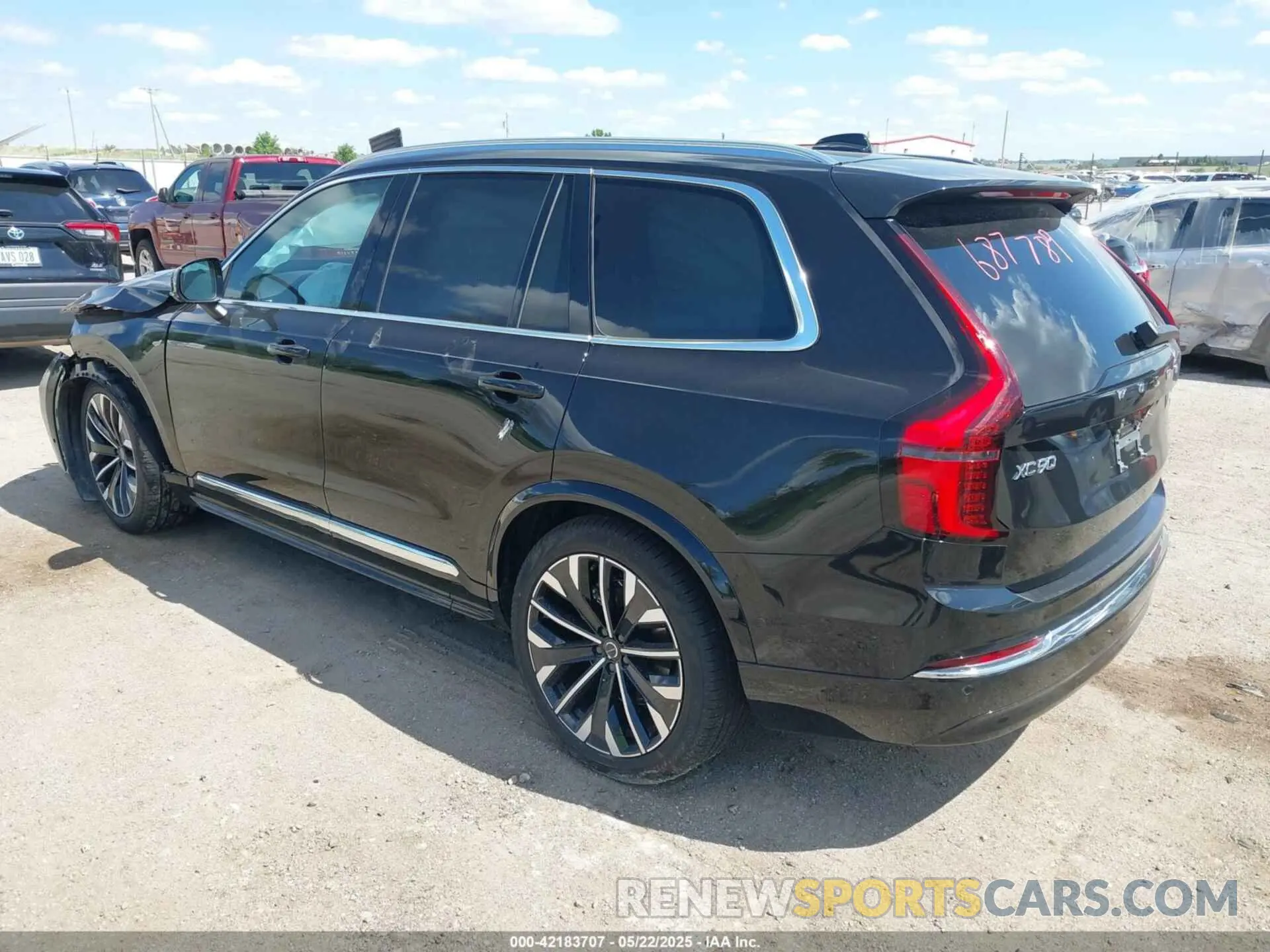 3 Photograph of a damaged car YV4062JB6S1373774 VOLVO XC90 2025